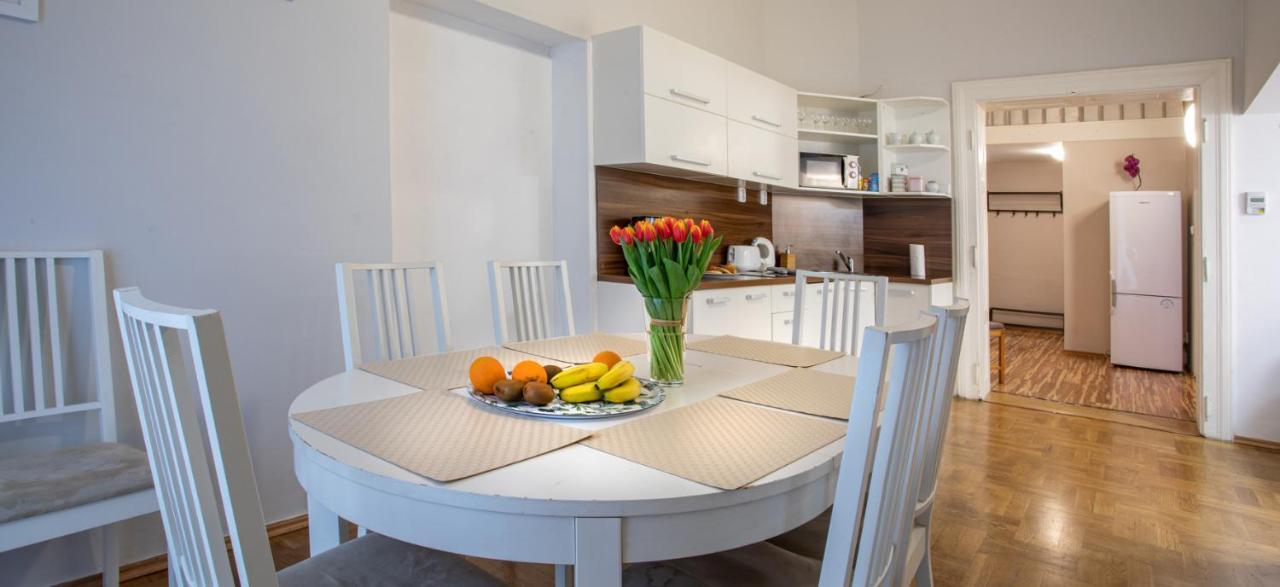 Michalska Apartment براغ المظهر الخارجي الصورة
