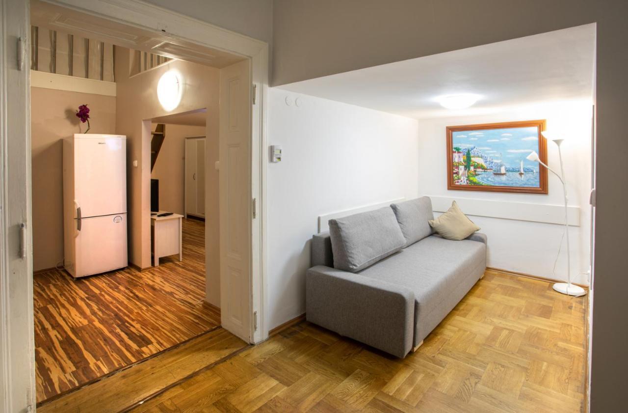 Michalska Apartment براغ المظهر الخارجي الصورة