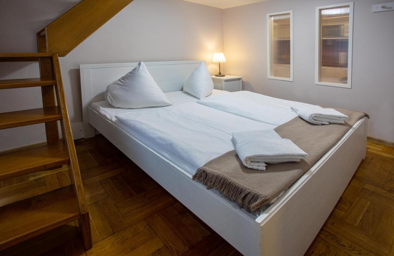 Michalska Apartment براغ المظهر الخارجي الصورة