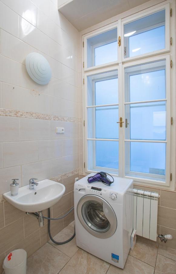 Michalska Apartment براغ المظهر الخارجي الصورة